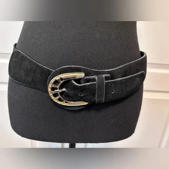 Vintage | Black & Gold Stretchy Belt - Picture 7 of 8